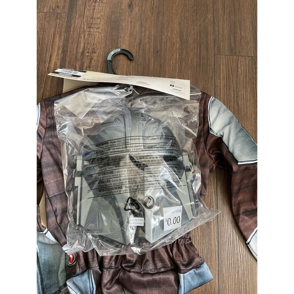 star wars the mandalorian Costume Medium 8-10 NWT Halloween - Picture 3 of 5